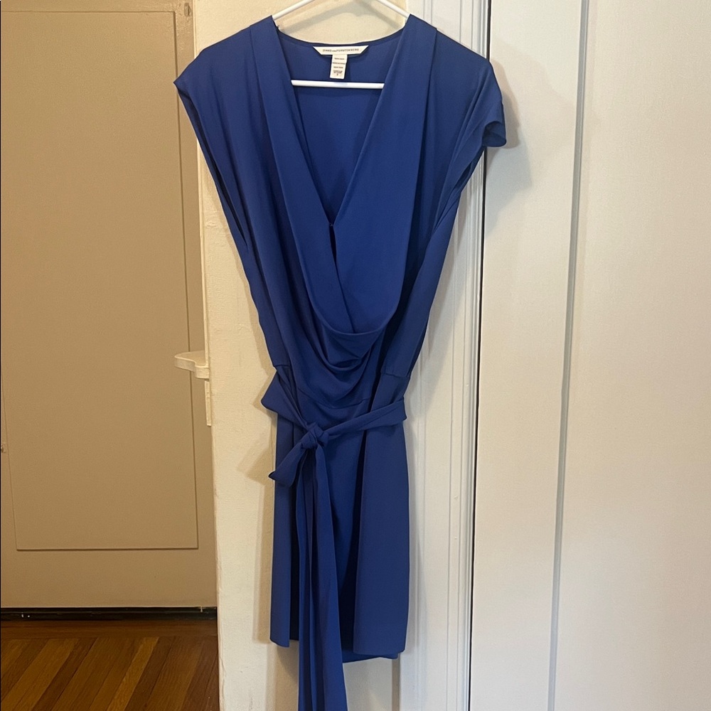 Elegant Blue Women's Diane Von Furstenberg classic wrap dress